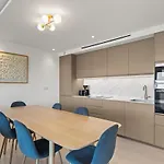 Appartamento Vue Exceptionnelle Et Montagne , Piscine Et Tennis
