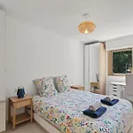 Vue Exceptionnelle Et Montagne , Piscine Et Tennis Appartamento *