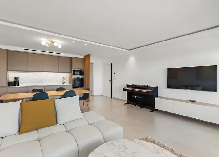 Vue Exceptionnelle Et Montagne , Piscine Et Tennis 公寓 *